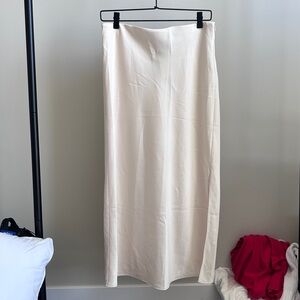 NEW WITH TAGS H&M Cream Midi Pencil Skirt